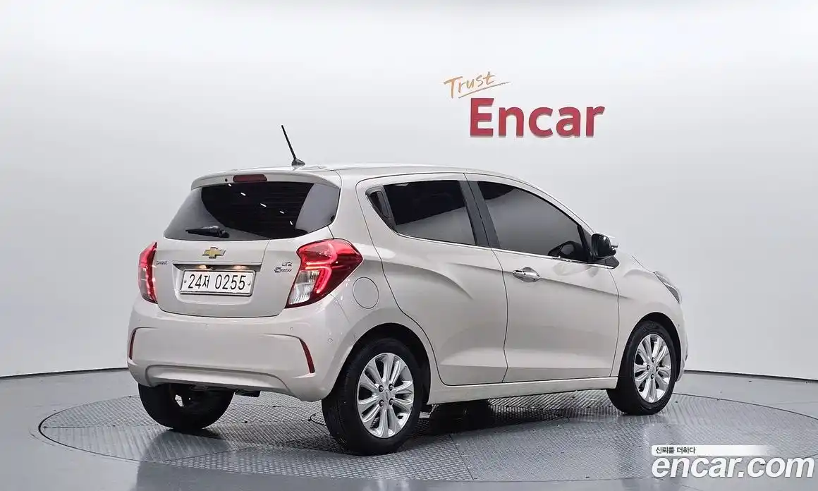 Chevrolet Spark 2016 1.0 гидро, фото 2