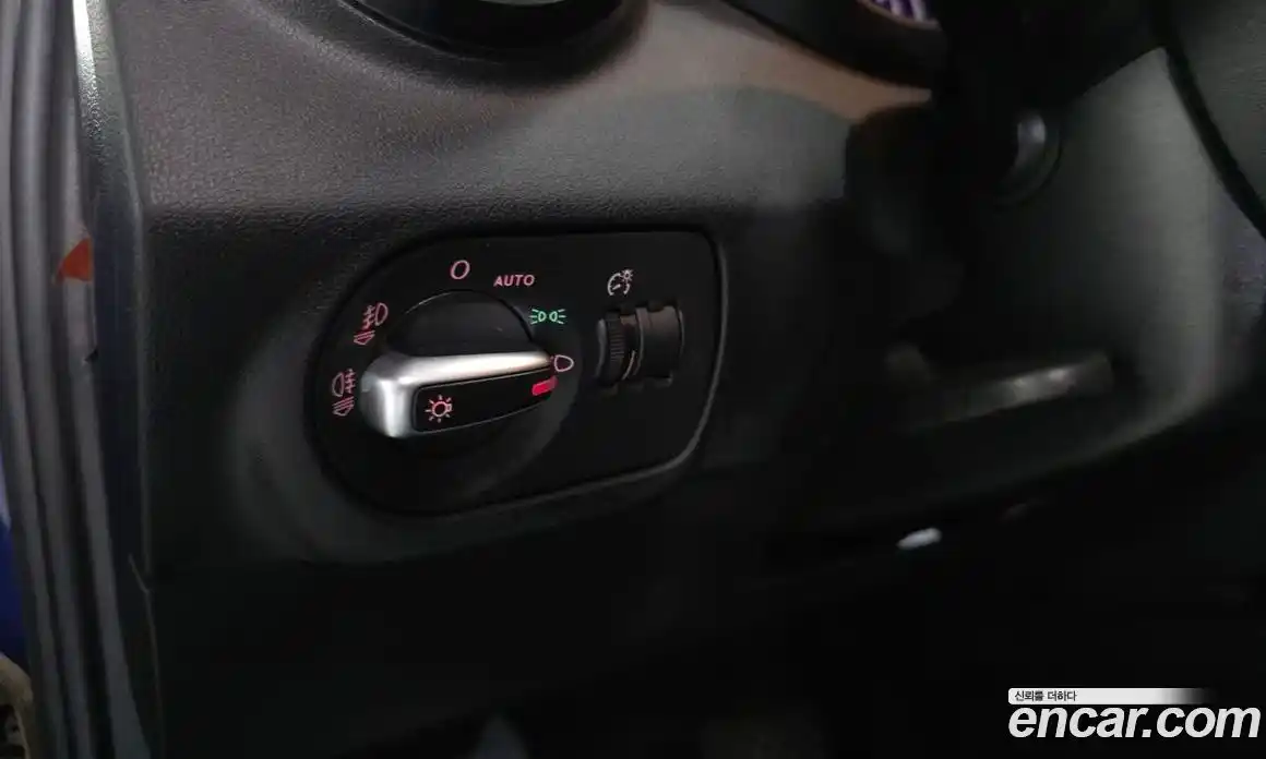 Audi A1 2015 1.6 автомат (гидро), фото 18