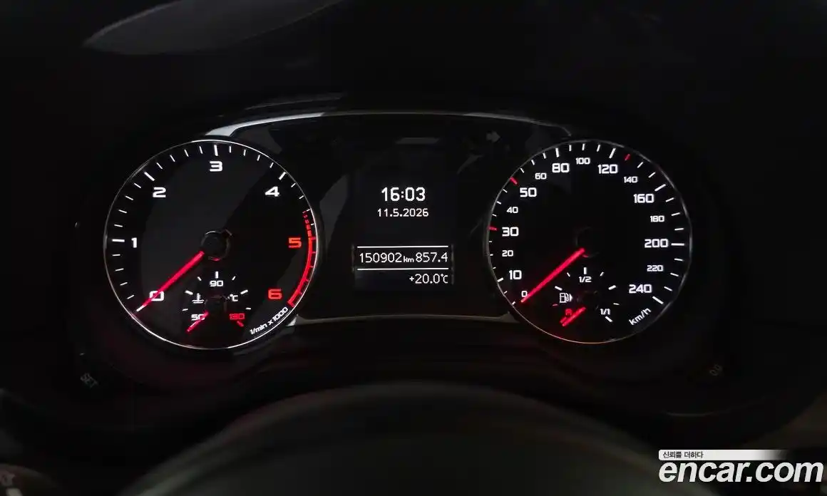 Audi A1 2015 1.6 автомат (гидро), фото 8
