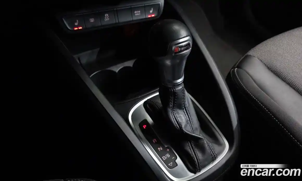 Audi A1 2015 1.6 автомат (гидро), фото 9