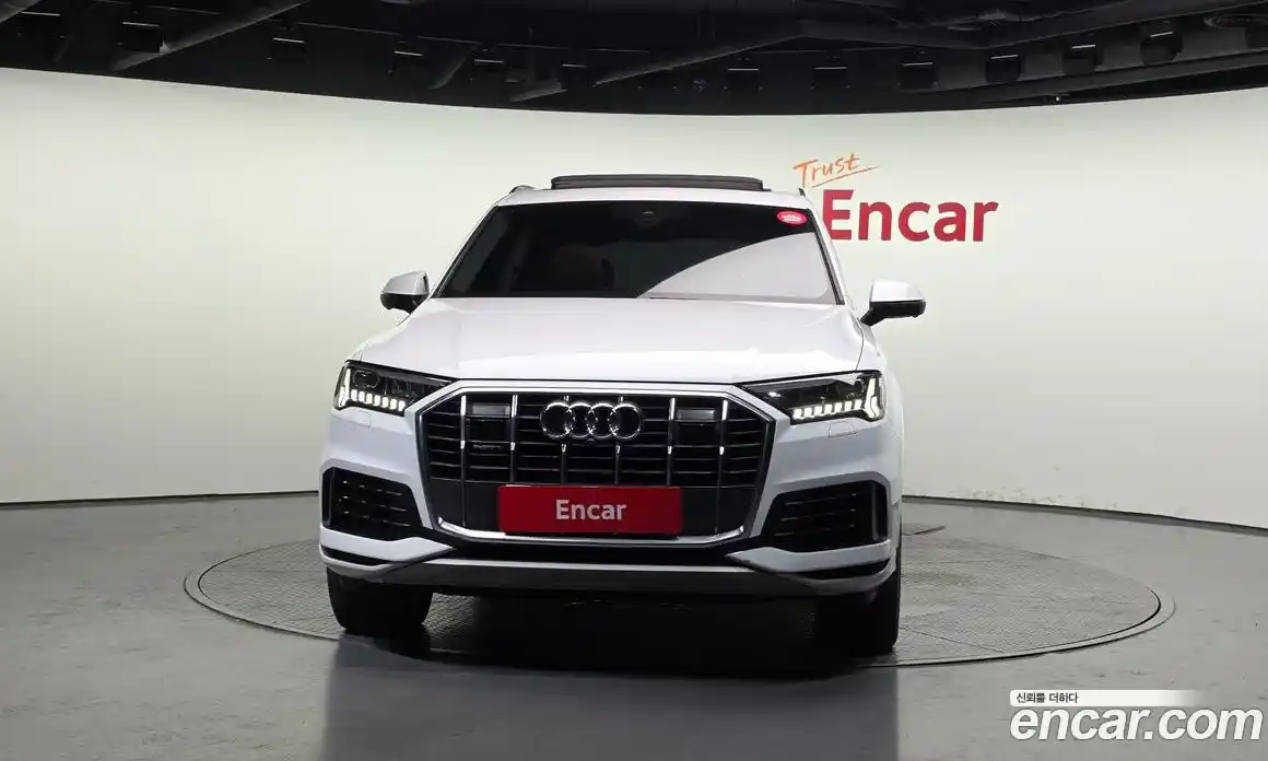 Audi Q7 2020 3.0 автомат (гидро), фото 3