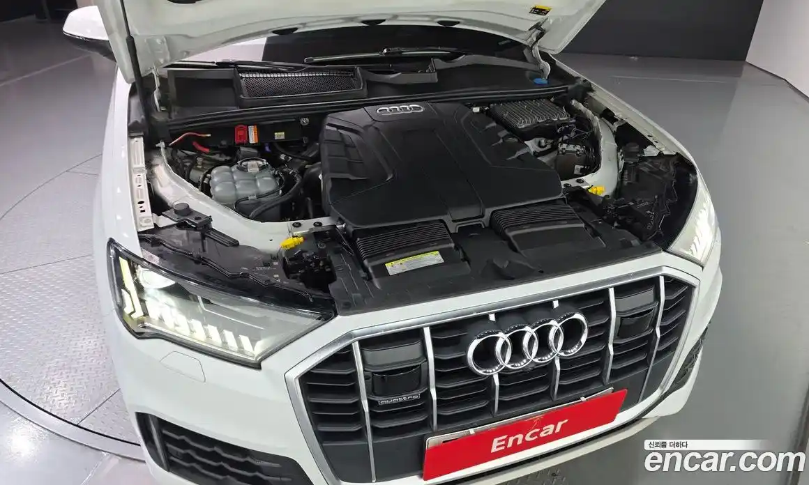 Audi Q7 2020 3.0 автомат (гидро), фото 6