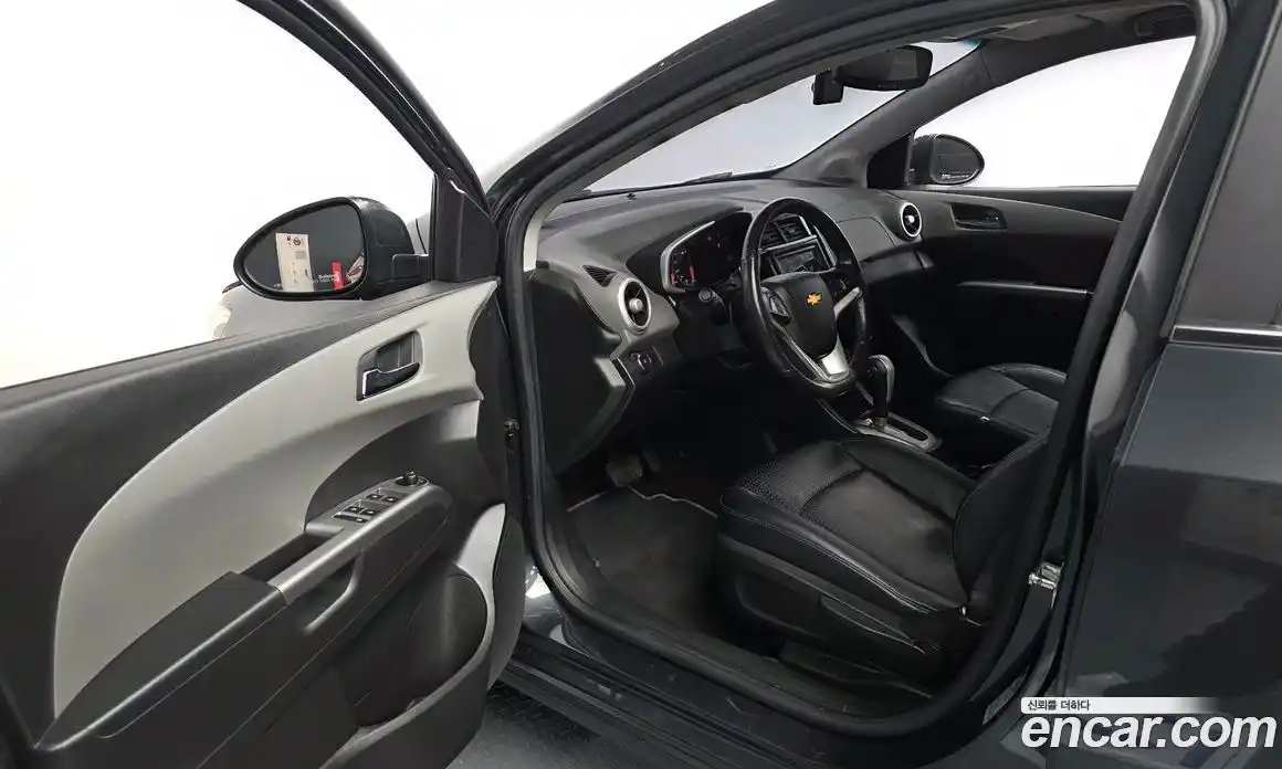 Chevrolet Aveo 2017 1.4 гидро, фото 13