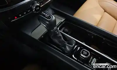 Volvo V60 2019 2.0 автомат (гидро), миниатюра 12