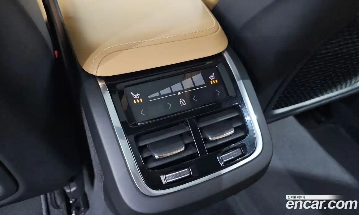 Volvo V60 2019 2.0 автомат (гидро), фото 25