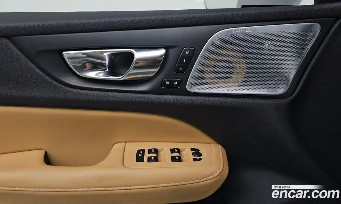 Volvo V60 2019 2.0 автомат (гидро), фото 27