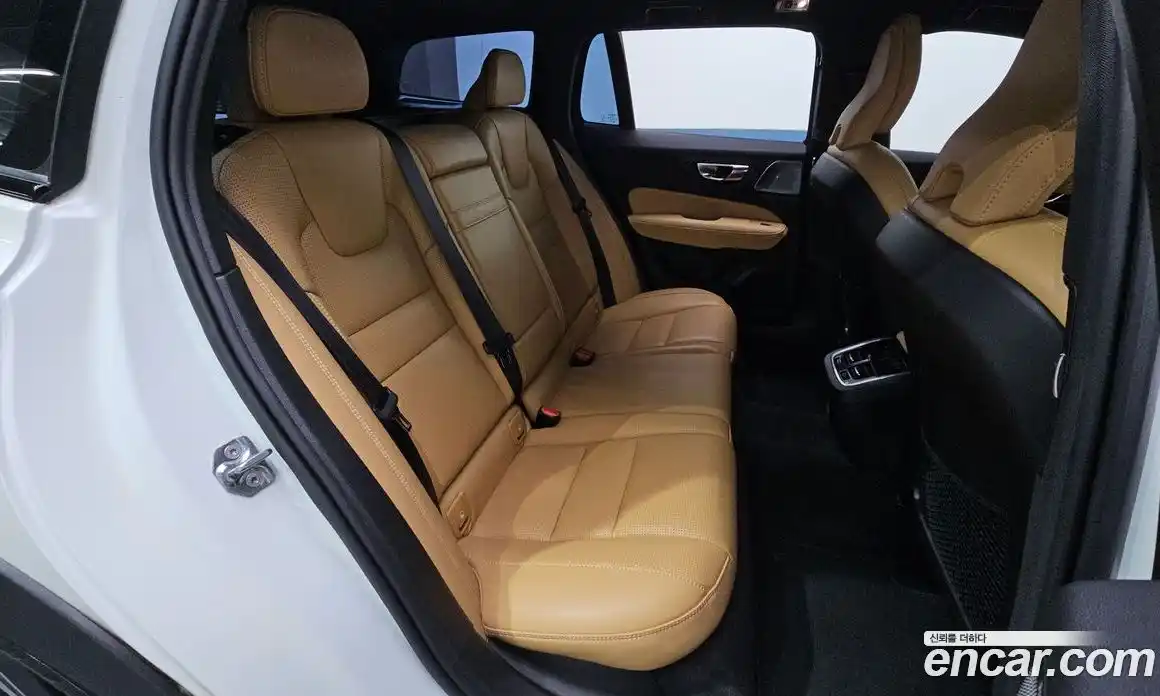 Volvo V60 2019 2.0 автомат (гидро), фото 32