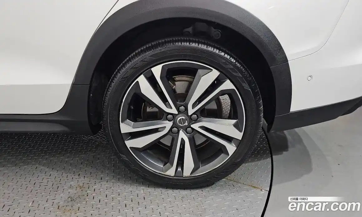 Volvo V60 2019 2.0 автомат (гидро), фото 7