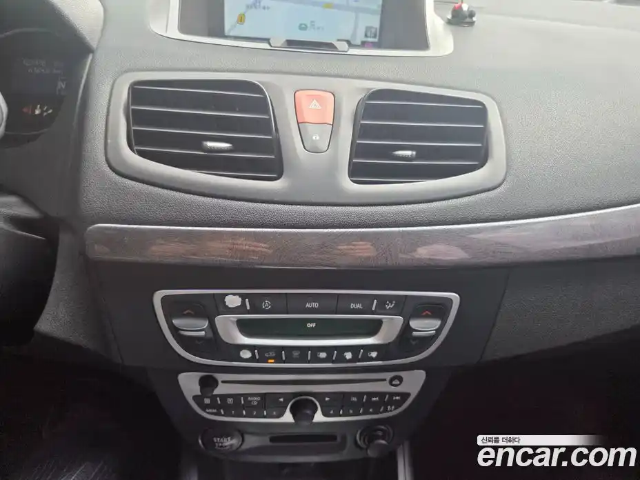 Renault SM3 2011 1.6 гидро, фото 6
