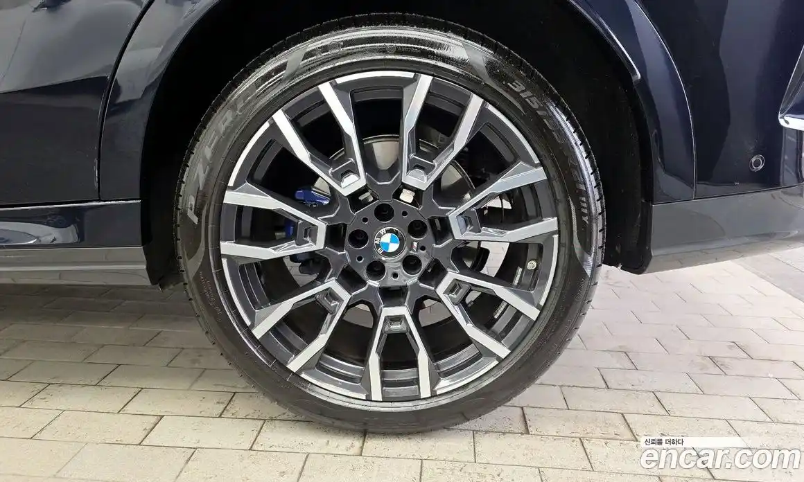 BMW X6 2024 3.0 автомат (гидро), фото 7