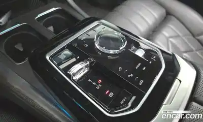 BMW 7 серия 2023 3.0 автомат (гидро), миниатюра 9