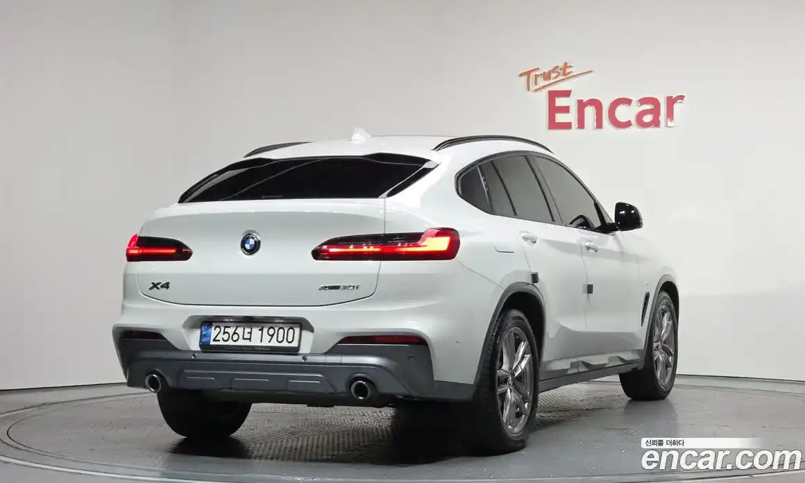 BMW X4 2021 2.0 гидро, фото 2