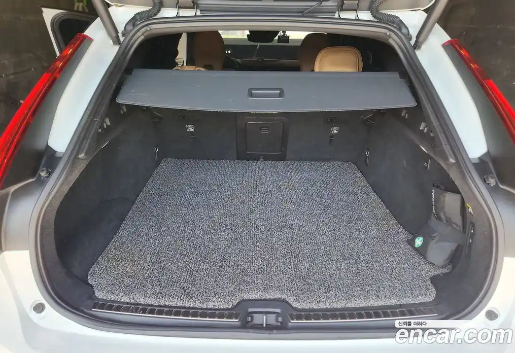 Volvo V90 2019 2.0 автомат (гидро), фото 15