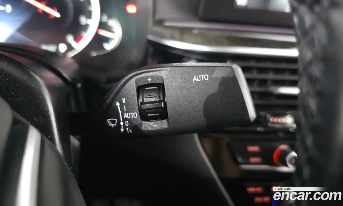 BMW 5 серия 2018 3.0 автомат (гидро), фото 28
