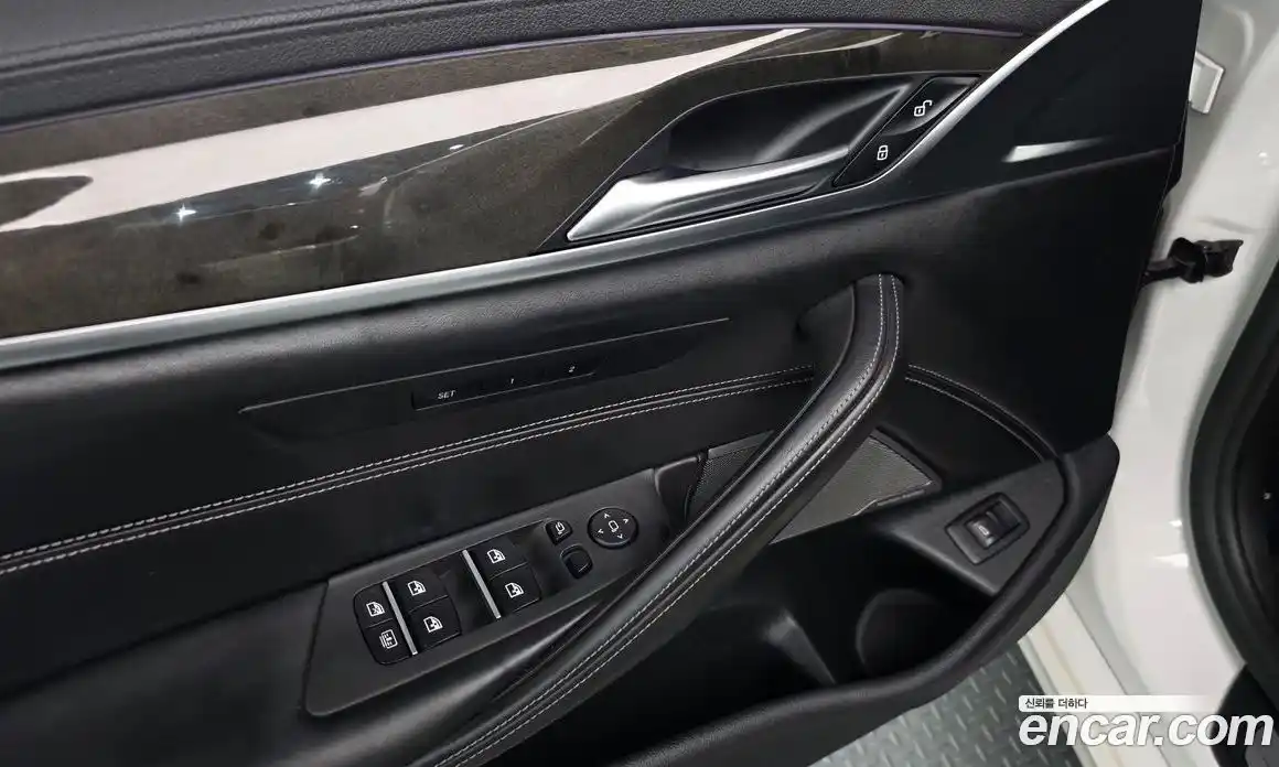 BMW 5 серия 2018 3.0 автомат (гидро), фото 29