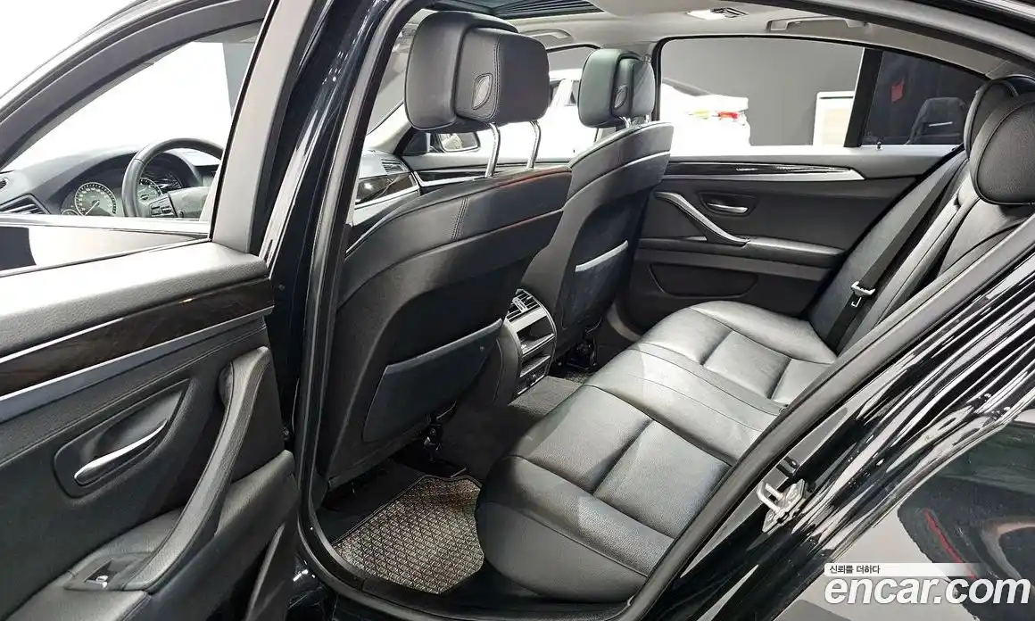 BMW 5-Series 2011 3.0 гидро, фото 11