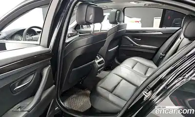 BMW 5-Series 2011 3.0 гидро, миниатюра 11