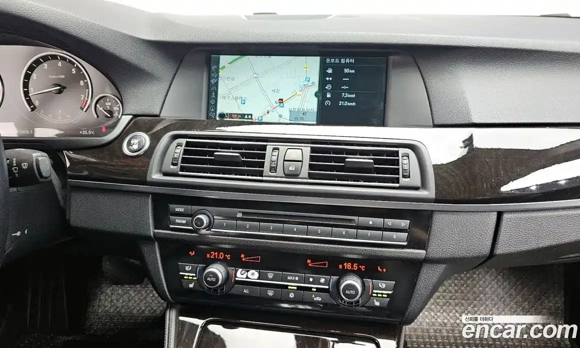 BMW 5-Series 2011 3.0 гидро, фото 12