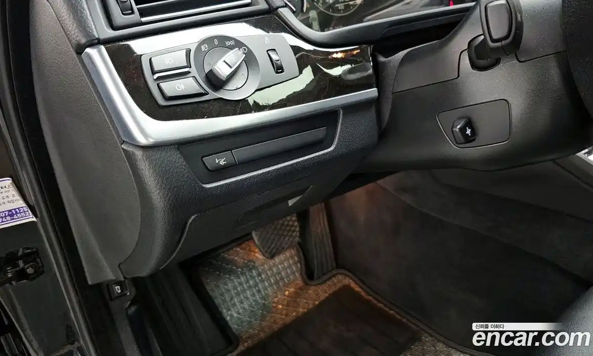 BMW 5-Series 2011 3.0 гидро, фото 18