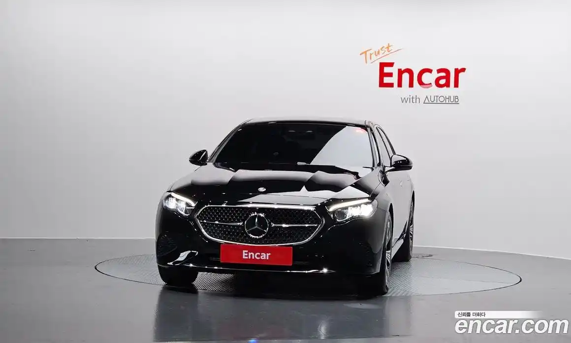 Mercedes-Benz E-Class 2025 2.0 гидро, фото 3