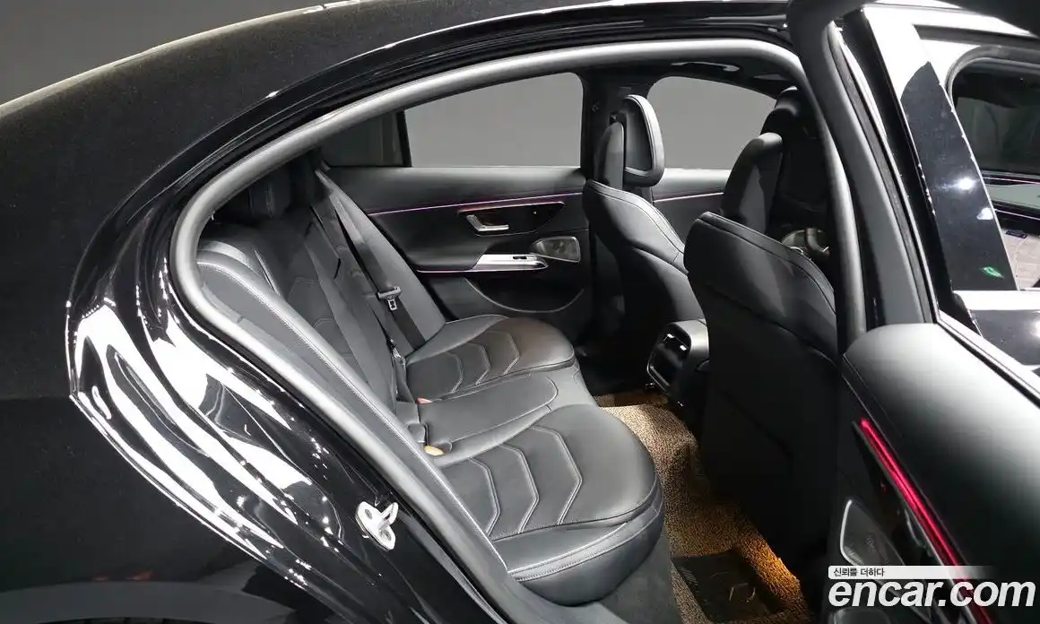 Mercedes-Benz E-Class 2025 2.0 гидро, фото 18