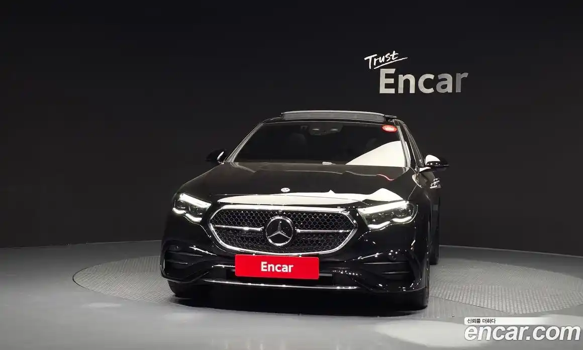 Mercedes-Benz E-Class 2025 2.0 гидро, фото 3