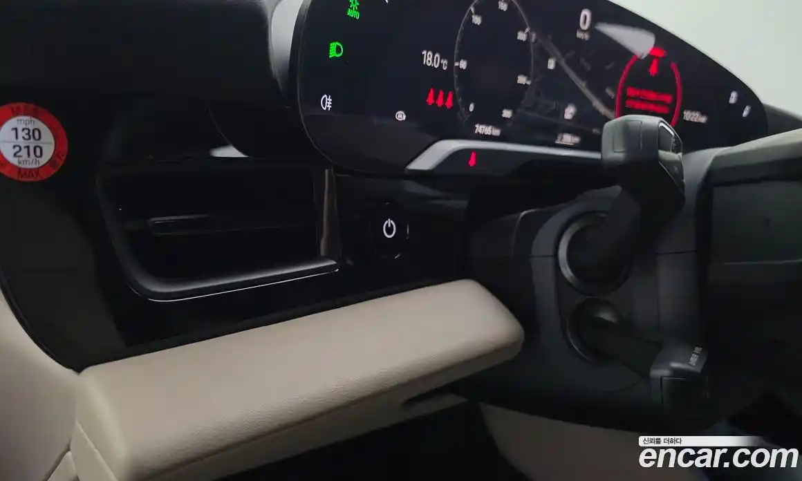 Porsche Taycan 2022 0.1 автомат (гидро), фото 20