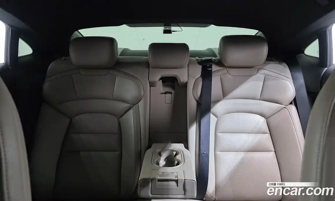 Porsche Taycan 2022 0.1 автомат (гидро), фото 28