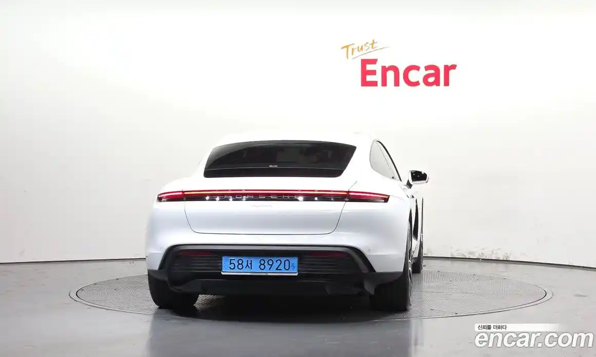 Porsche Taycan 2022 0.1 автомат (гидро), фото 4
