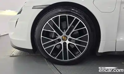 Porsche Taycan 2022 0.1 автомат (гидро), миниатюра 5