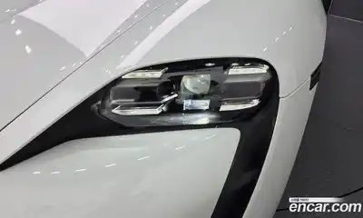 Porsche Taycan 2022 0.1 автомат (гидро), миниатюра 8