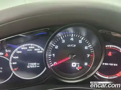 Porsche Panamera 2019 4.0 автомат (гидро), миниатюра 8