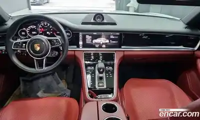 Porsche Panamera 2018 3.0 автомат (гидро), миниатюра 5