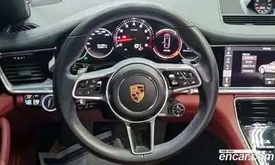 Porsche Panamera 2018 3.0 автомат (гидро), миниатюра 9
