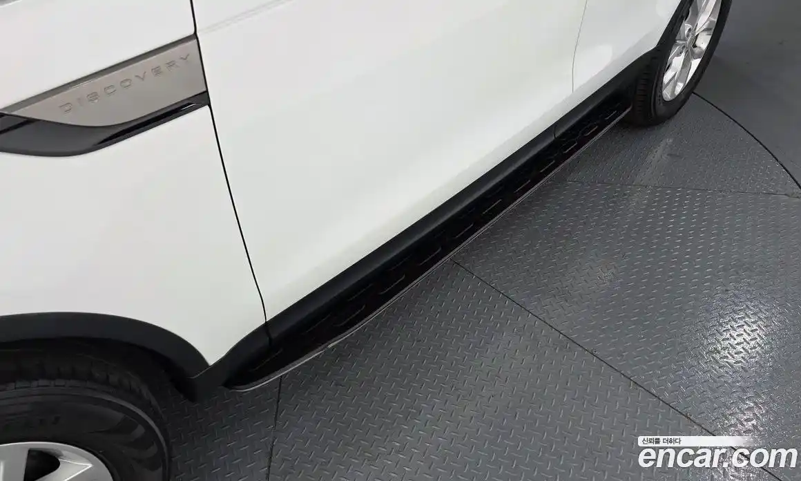 Land Rover Discovery 2020 2.0 автомат (гидро), фото 31
