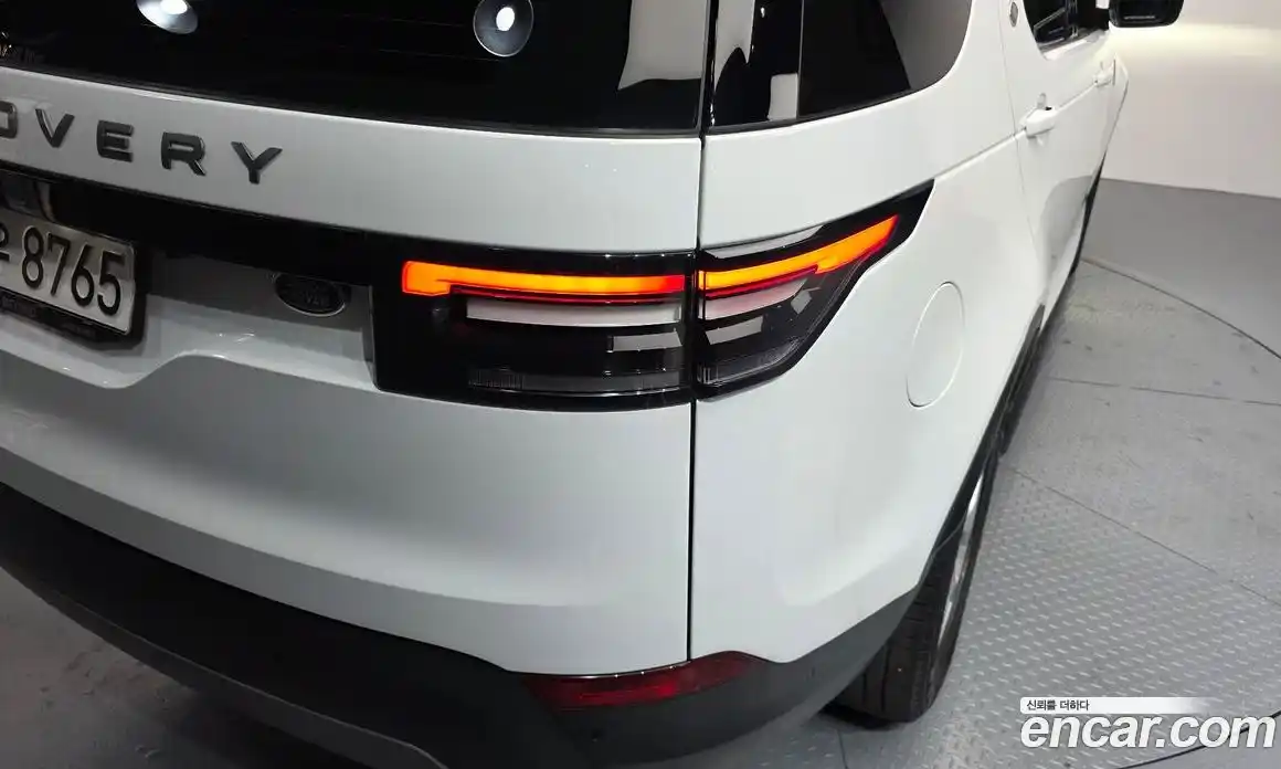 Land Rover Discovery 2020 2.0 автомат (гидро), фото 9