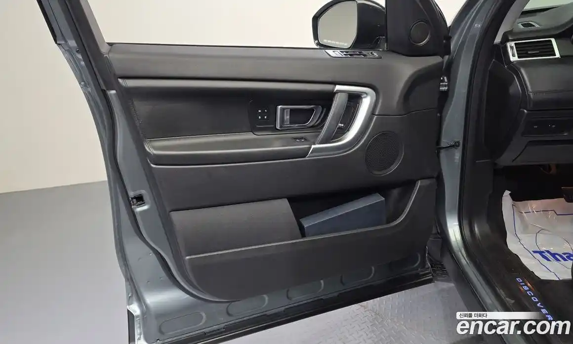 Land Rover Discovery Sport 2018 2.0 автомат (гидро), фото 14