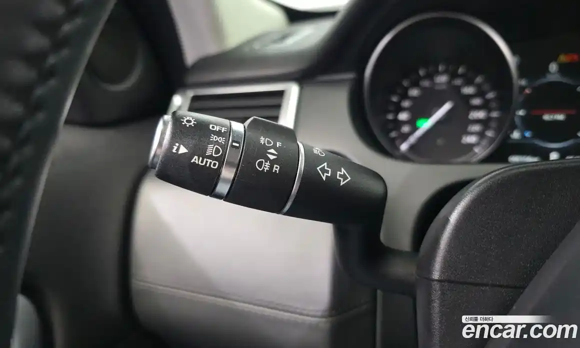 Land Rover Discovery Sport 2018 2.0 автомат (гидро), фото 31