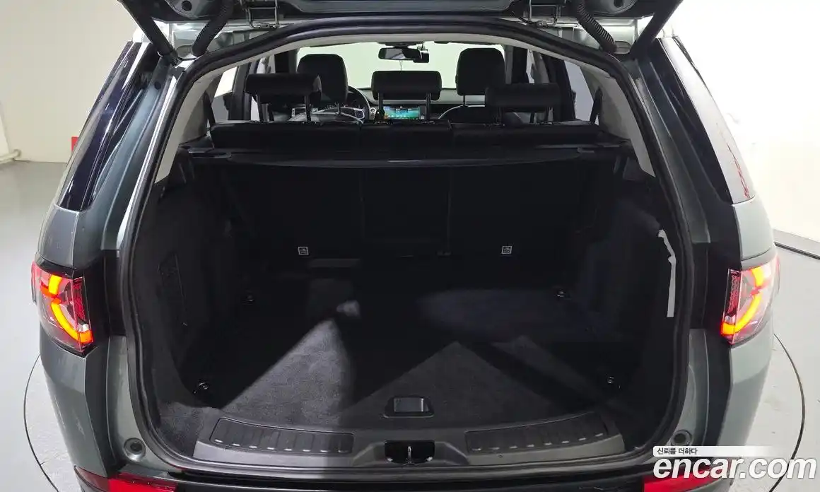 Land Rover Discovery Sport 2018 2.0 автомат (гидро), фото 32