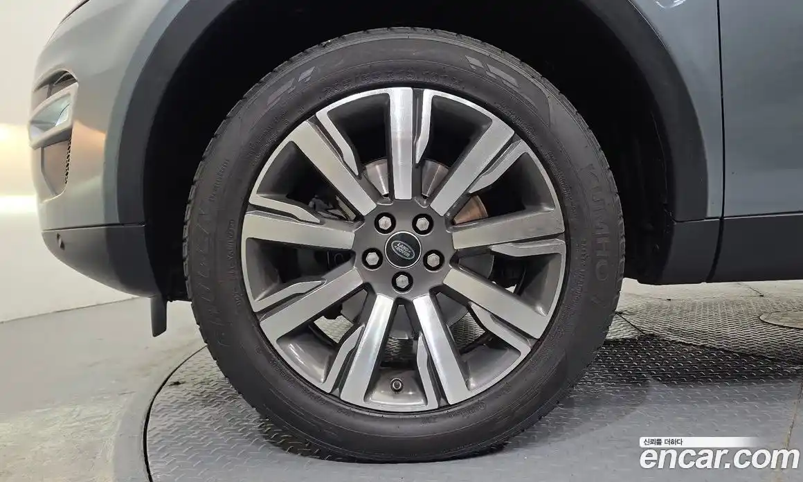 Land Rover Discovery Sport 2018 2.0 автомат (гидро), фото 5