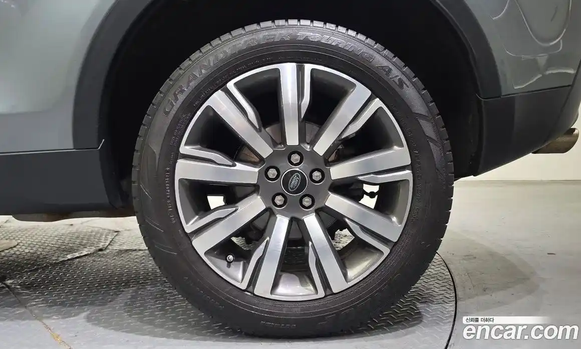 Land Rover Discovery Sport 2018 2.0 автомат (гидро), фото 7