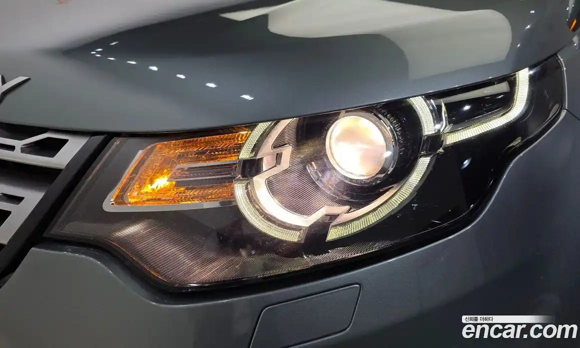 Land Rover Discovery Sport 2018 2.0 автомат (гидро), фото 8