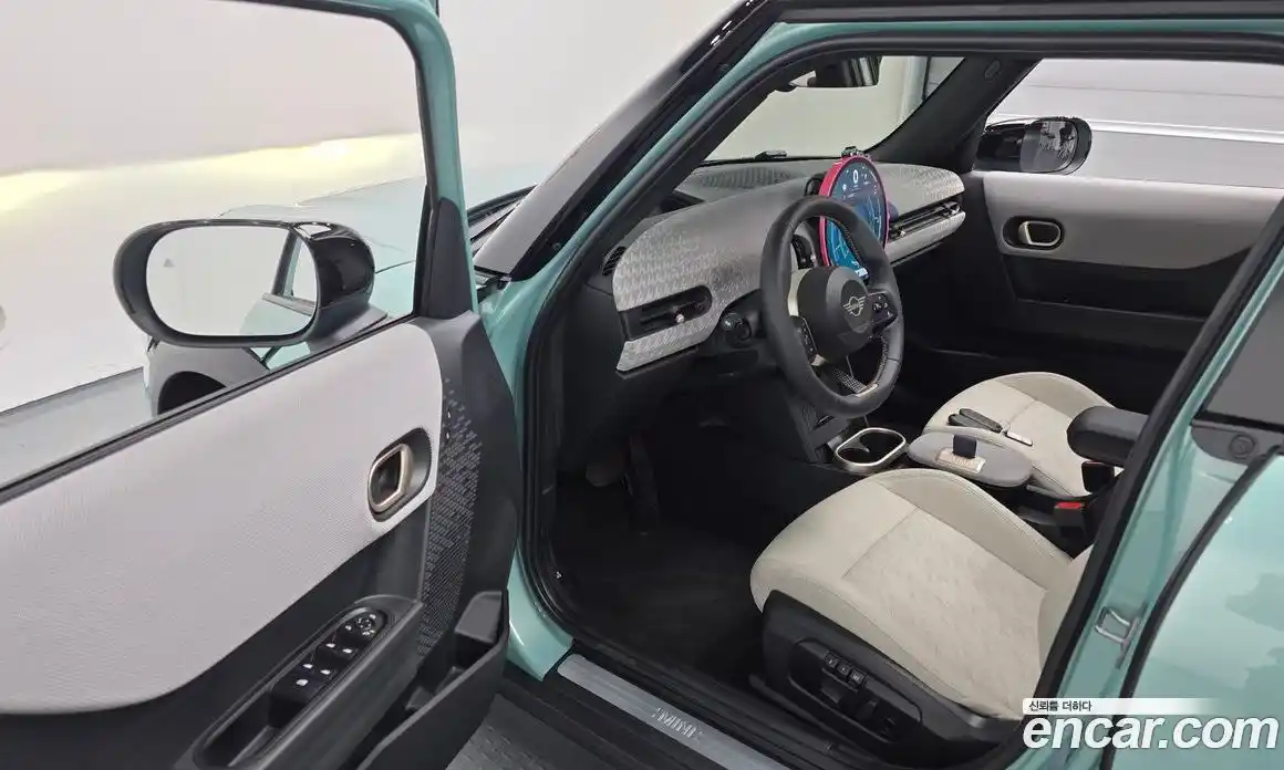 Mini Cooper 2024 2.0 автомат (гидро), фото 13