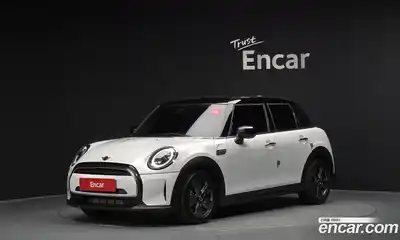 Mini Cooper, 2023, 40 975 км