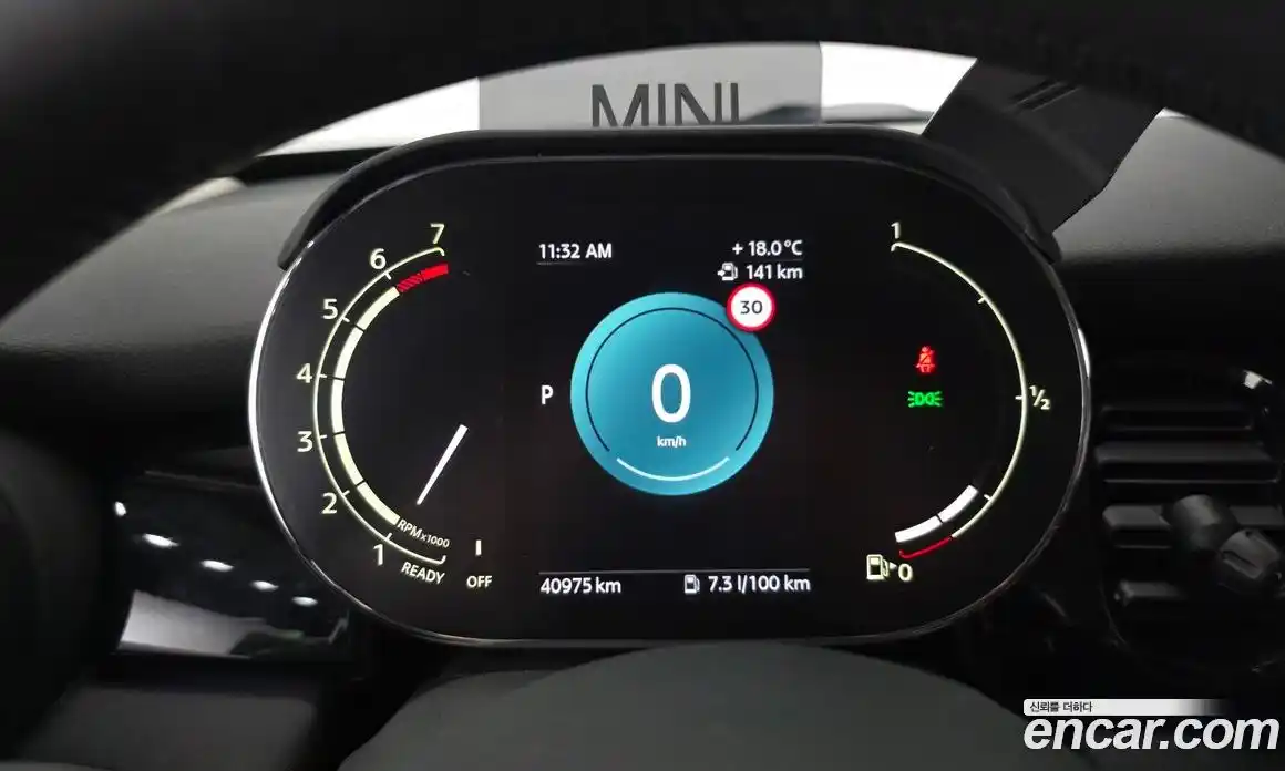 Mini Cooper 2023 1.5 автомат (гидро), фото 11