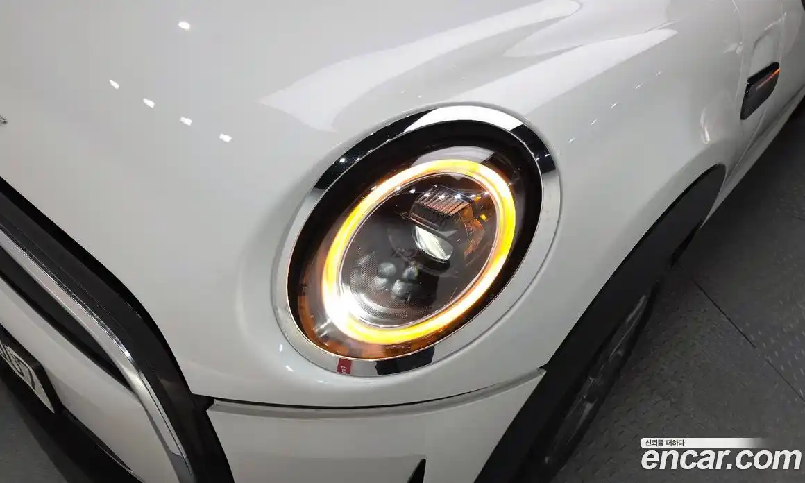 Mini Cooper 2023 1.5 автомат (гидро), фото 8