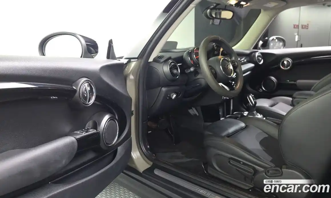 Mini Cooper 2020 1.5 автомат (гидро), фото 10