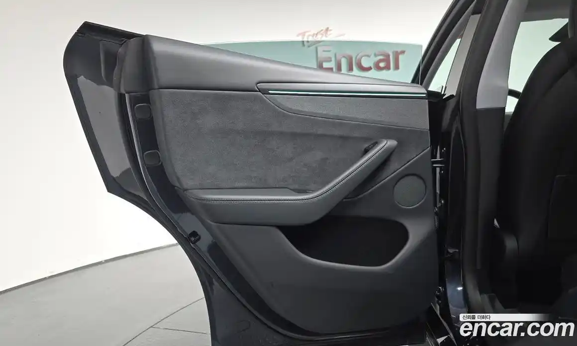 Tesla Model Y 2025 0.2 гидро, фото 14
