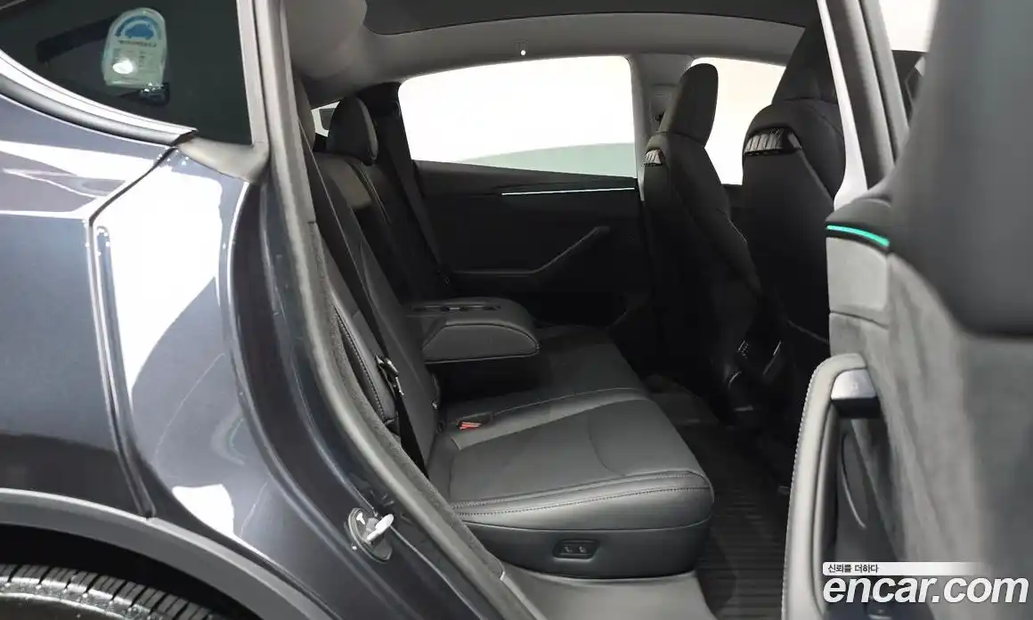 Tesla Model Y 2025 0.2 гидро, фото 17