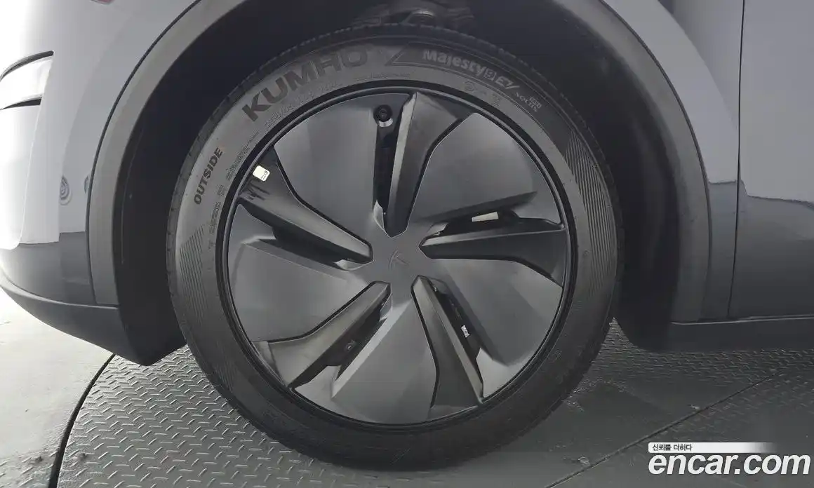 Tesla Model Y 2025 0.2 гидро, фото 4